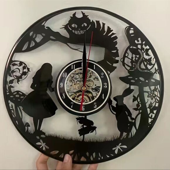 Alice in Wonderland 12”Black Lp wall clock . Battery  operated . - Picture 4 of 5
